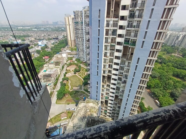 Exterior View, amrapali-platinum 3 Bedroom 1325 Sq.Ft. Apartment In Sector 119 Noida 9172427