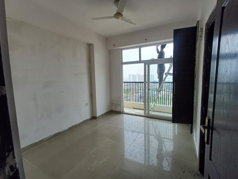 Room, amrapali-platinum 3 Bedroom 1325 Sq.Ft. Apartment In Sector 119 Noida 9172427