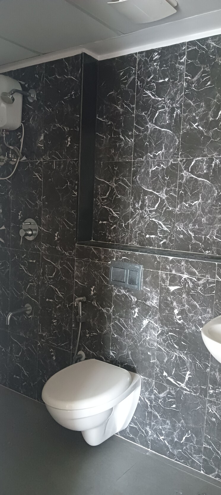 Bathroom, lodha-palava-downtown 3 Bedroom 780 Sq.Ft. Apartment In Dombivli East Thane 9172446