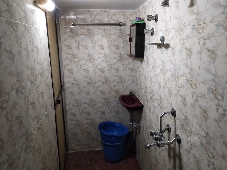 Bathroom, shankar-apartment-b 1 RK 225 Sq.Ft. Apartment In Santacruz East Mumbai 9172454