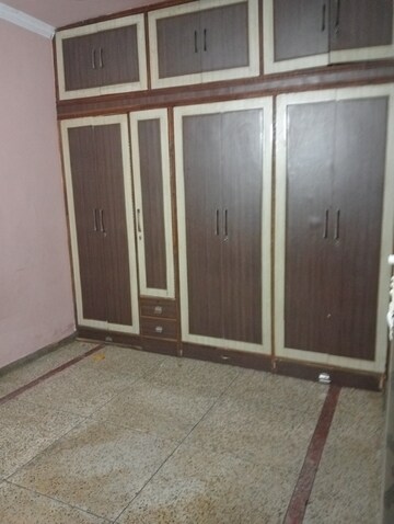 Room in 2 BHK Builder Floor at Suncity – for Sale