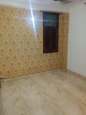 Room in 2 BHK Builder Floor at Panchsheel Vihar – for Rent