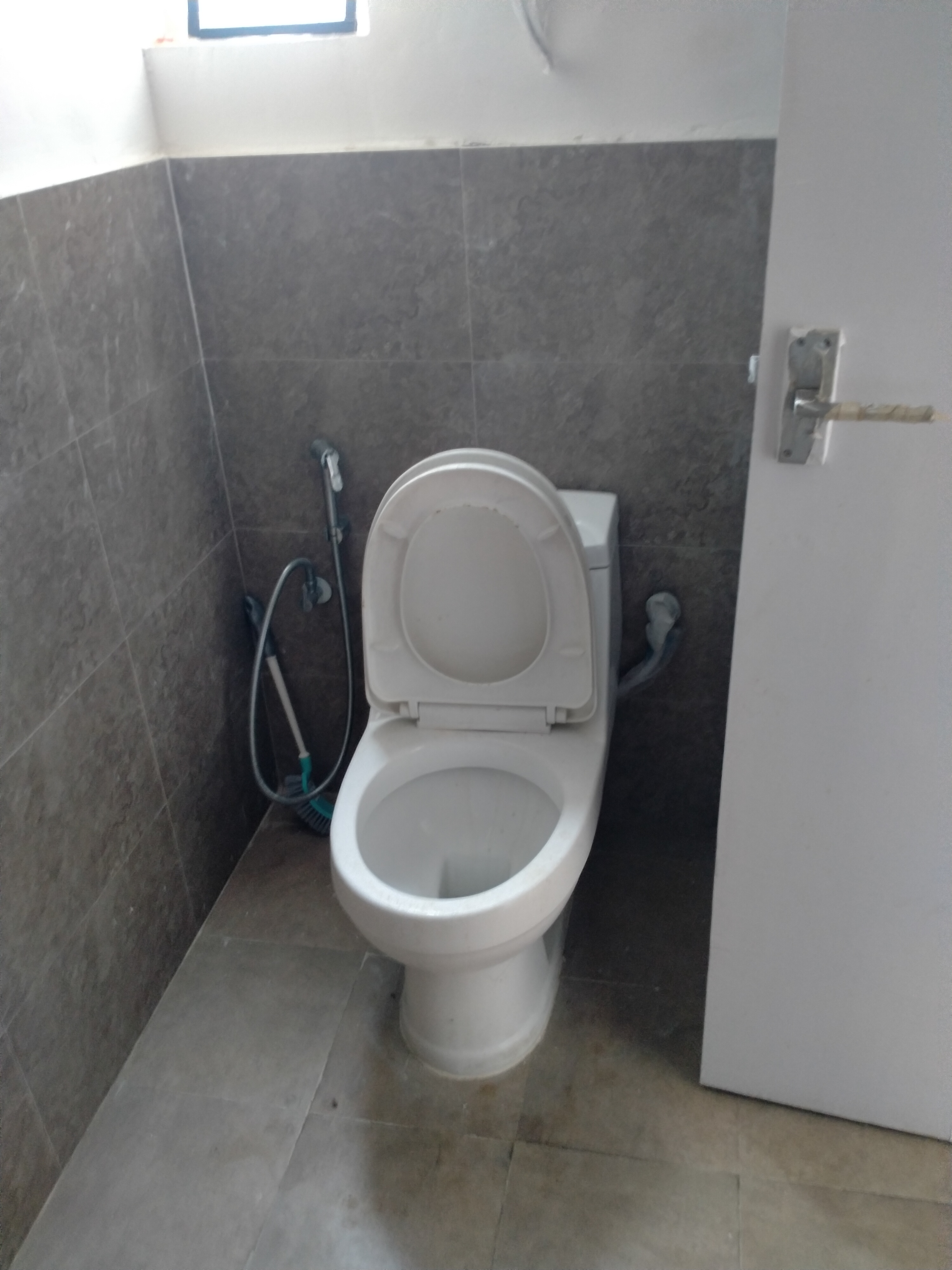 2 BHK Apartment For Rent in Suncity Avenue 76