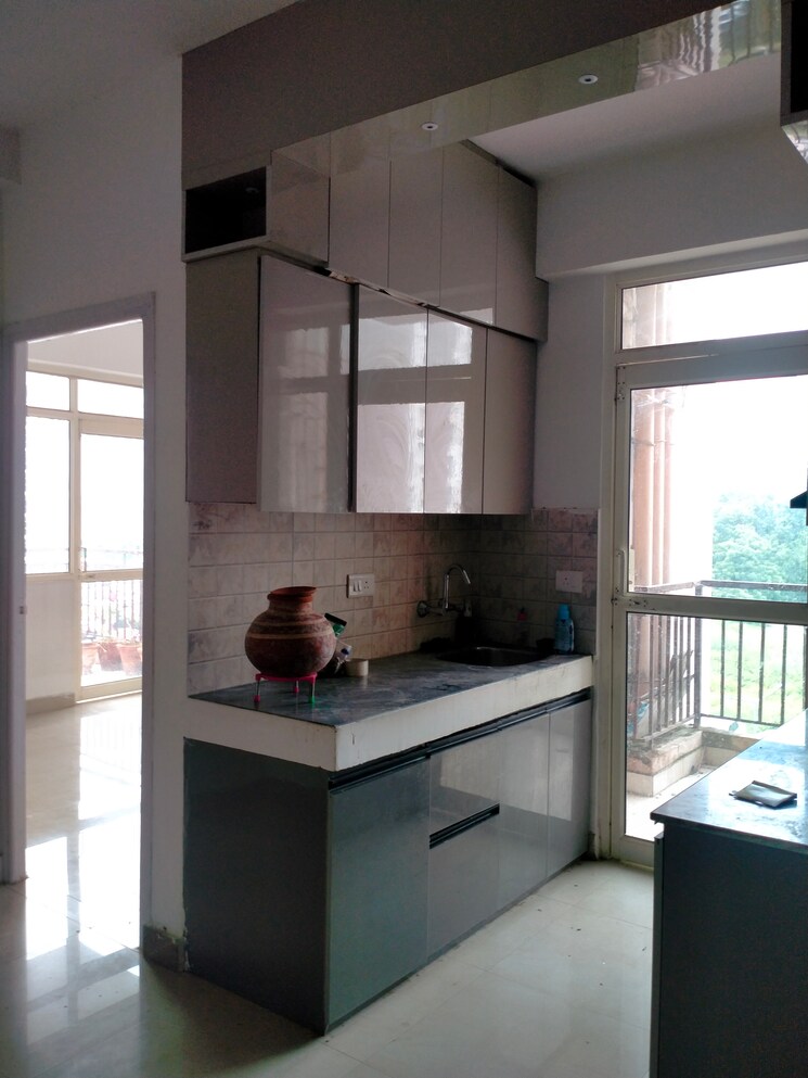 Kitchen, suncity-avenue-76 2 Bedroom 682 Sq.Ft. Apartment In Sector 76 Gurgaon 9172644