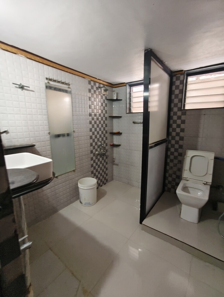Team Area, akota 6 Bedroom 1800 Sq.Ft. Independent House In Akota Vadodara 9172621