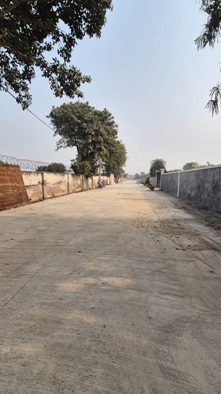 undefined, malerna Commercial Land 1210 Sq.Yd. In Malerna Faridabad 9172616