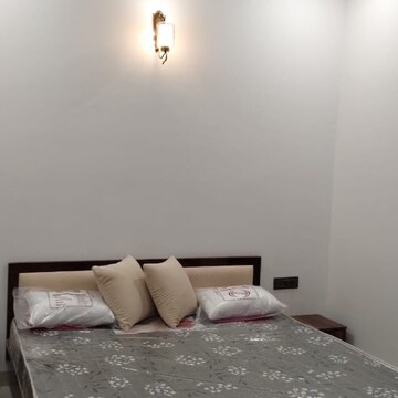 Bedroom in 3 BHK Villa at Nipania – for Rent