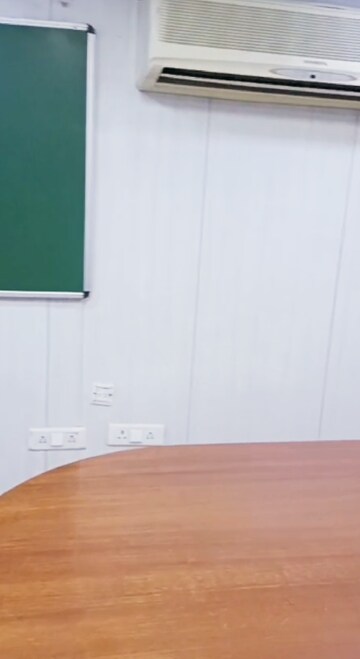 Room in  Office Space at Rohini Sector 8 – for Rent