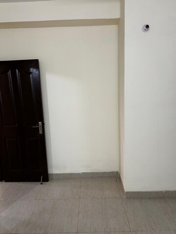 Room in 2 BHK Builder Floor at Wave City, Wave City – for Sale