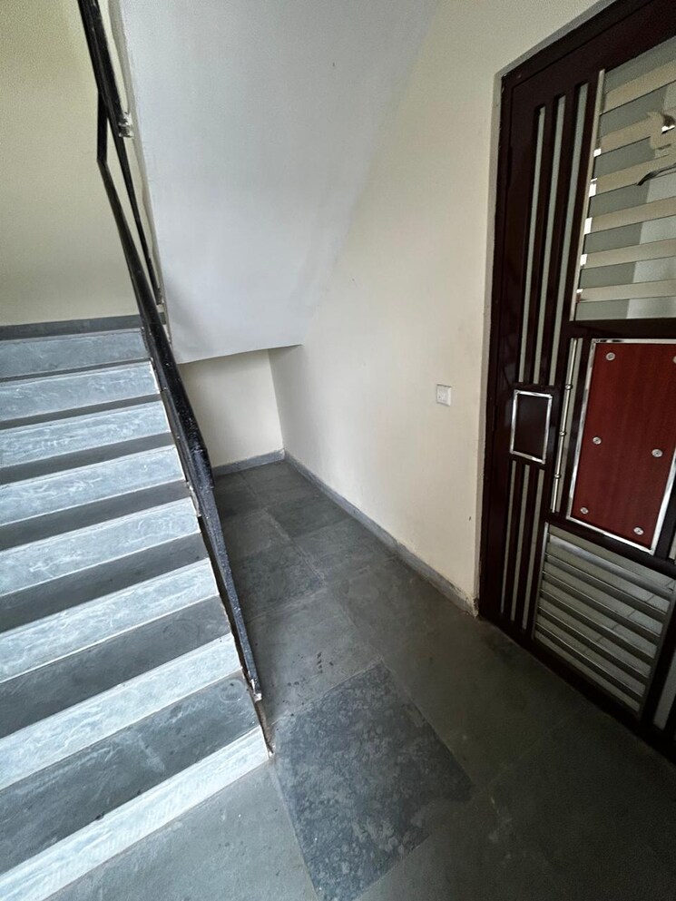 Balcony, wave-city 2 Bedroom 940 Sq.Ft. Builder Floor In Wave City Ghaziabad 9172714