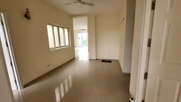 Room in 4 BHK Builder Floor at Emaar MGF Emerald Hills, Sector 65 – for Rent