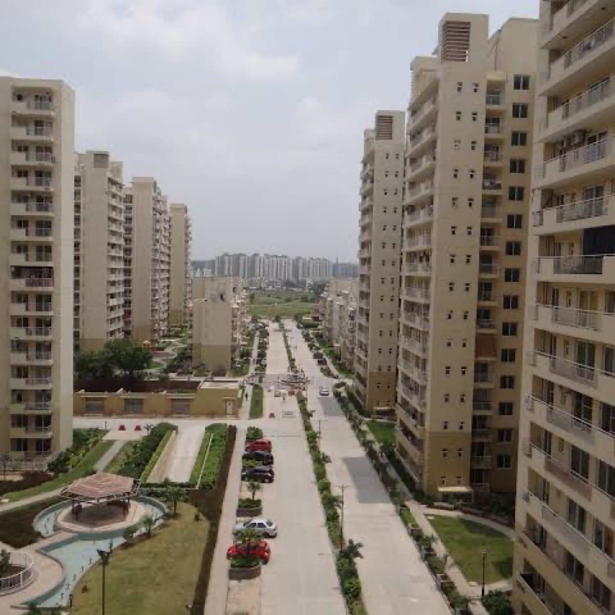 4 BHK + Servant Room 2350 Sq.Ft. Apartment in CHD Avenue 71