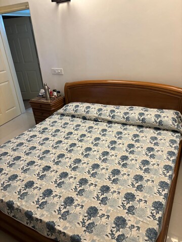 Bedroom in 2 BHK Apartment at Shree Vardhman Mantra, Sector 67 – for Rent