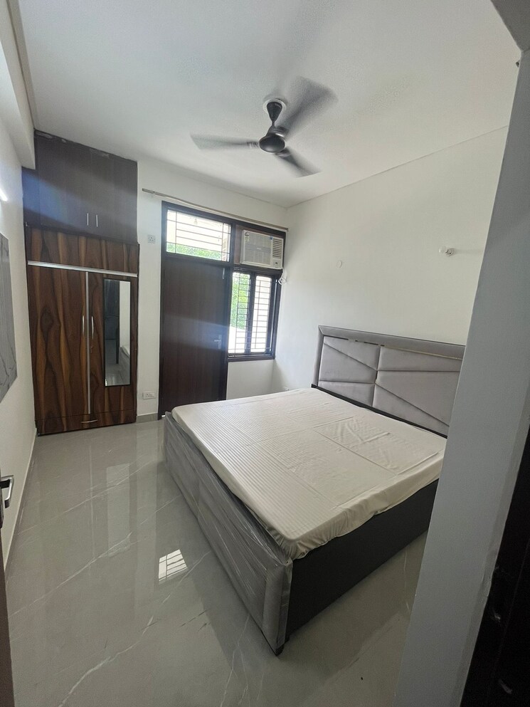 Kitchen, the-new-greenwood 4 Bedroom 2750 Sq.Ft. Apartment In Sector 52 Gurgaon 9172799