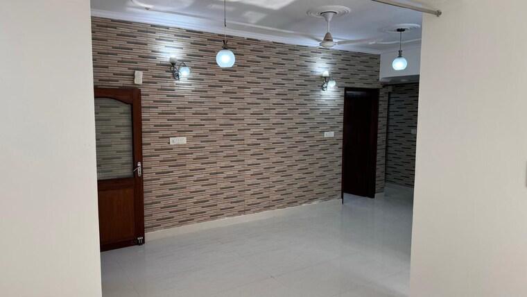 Room, sector 23 dwarka 3 Bedroom 1800 Sq.Ft. Apartment In Sector 23 Dwarka Delhi 9172838