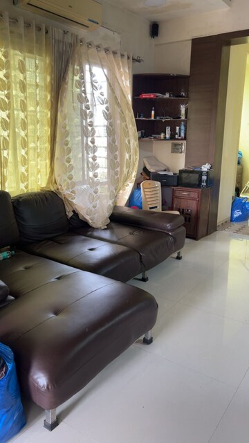 Living Room in 3 BHK Apartment at Bab E Ibrahim, Mazgaon – for Rent