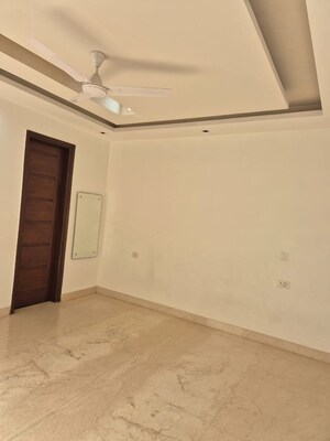 Room in 3 BHK Builder Floor at Greater Kailash ii – for Sale
