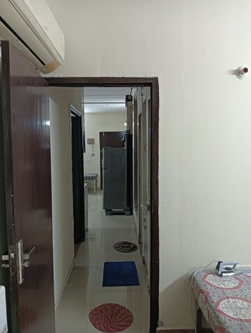Furnished Amenities in 2 BHK Apartment at Shree Vardhman Mantra, Sector 67 – for Rent