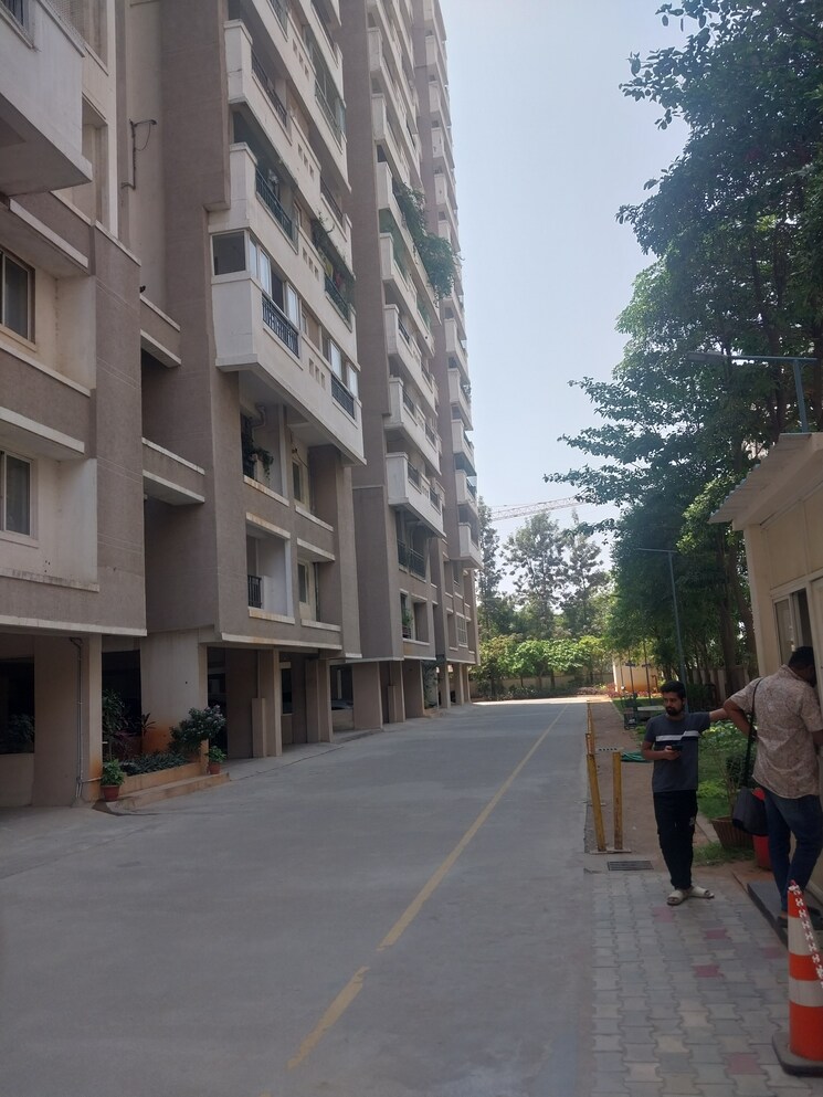 Balcony, sri-sairam-towers 3 Bedroom 1525 Sq.Ft. Apartment In Hafeezpet Hyderabad 9172940