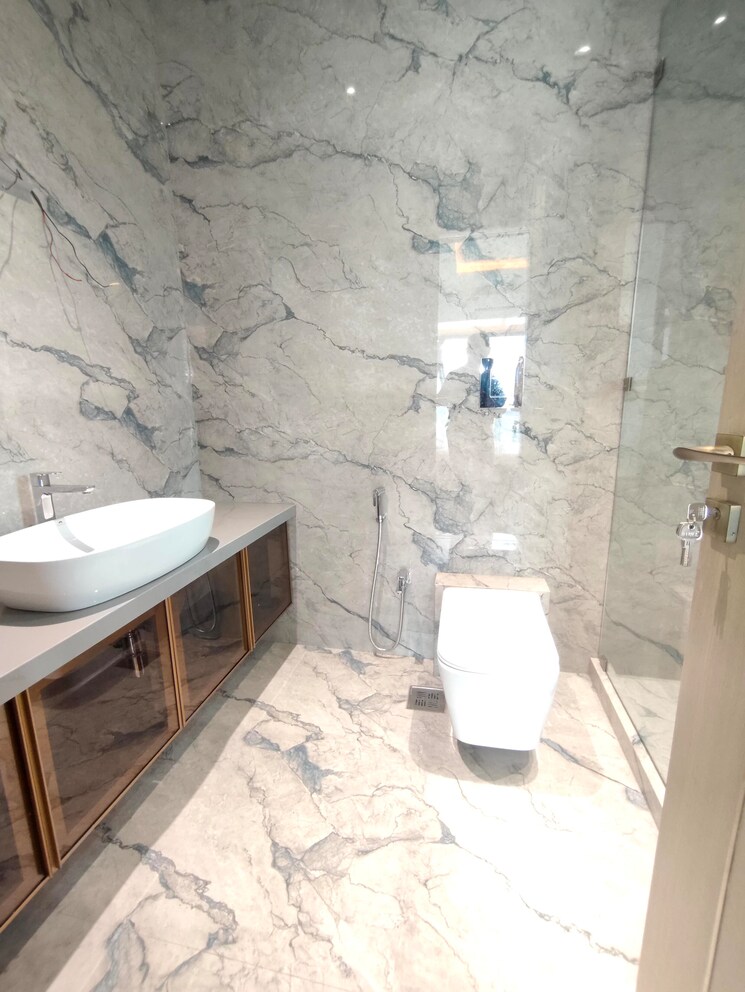 Bathroom, enpar-lotus-101-worli-residences 3 Bedroom 1710 Sq.Ft. Apartment In Lower Parel Mumbai 9172924