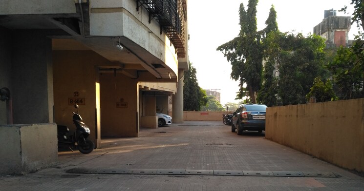 Exterior View, lashkaria-green-towers 3 Bedroom 1300 Sq.Ft. Apartment In Andheri West Mumbai 9172936