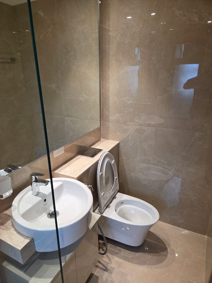 Bathroom, hiranandani-highland 1 Bedroom 487 Sq.Ft. Apartment In Powai Mumbai 9172982