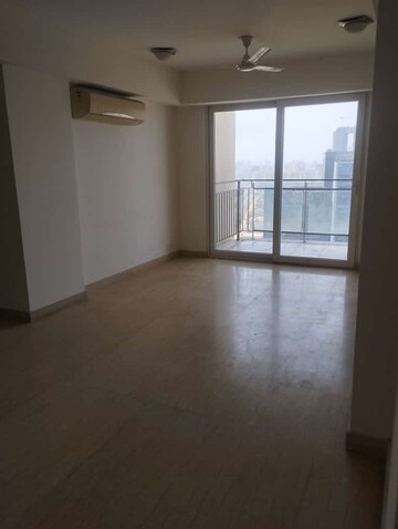 Room in 3 BHK Apartment at Conscient Heritage One, Sector 62 – for Rent
