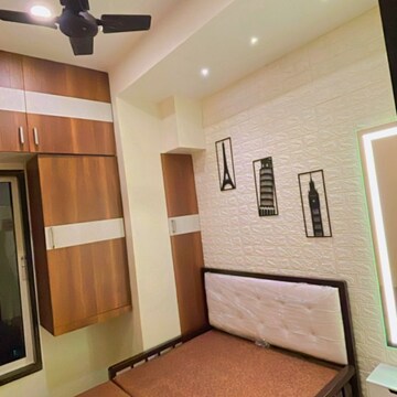 Room in 1.5 BHK Apartment at Sion – for Sale