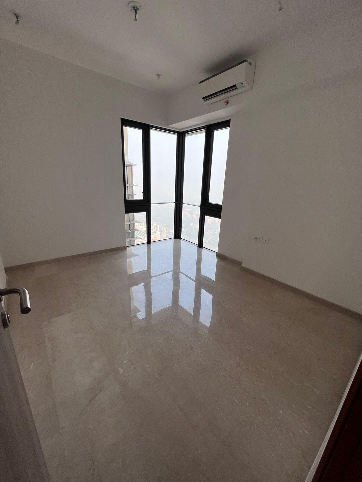3 BHK + Pooja Room Apartment For Rent in Lodha World View