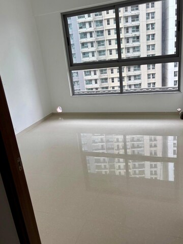 Master Plan in 3 BHK Apartment at Kalpataru Immensa, Kolshet Road – for Rent