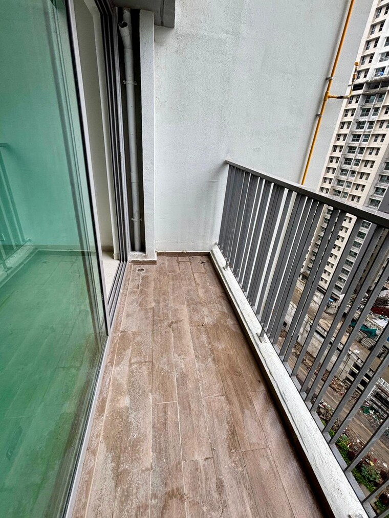 Balcony, kalpataru-immensa 3 Bedroom 1200 Sq.Ft. Apartment In Kolshet Road Thane 9173048