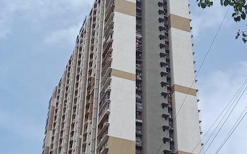 2 BHK Apartment For Rent in Chandak Nishchay, Borivali East