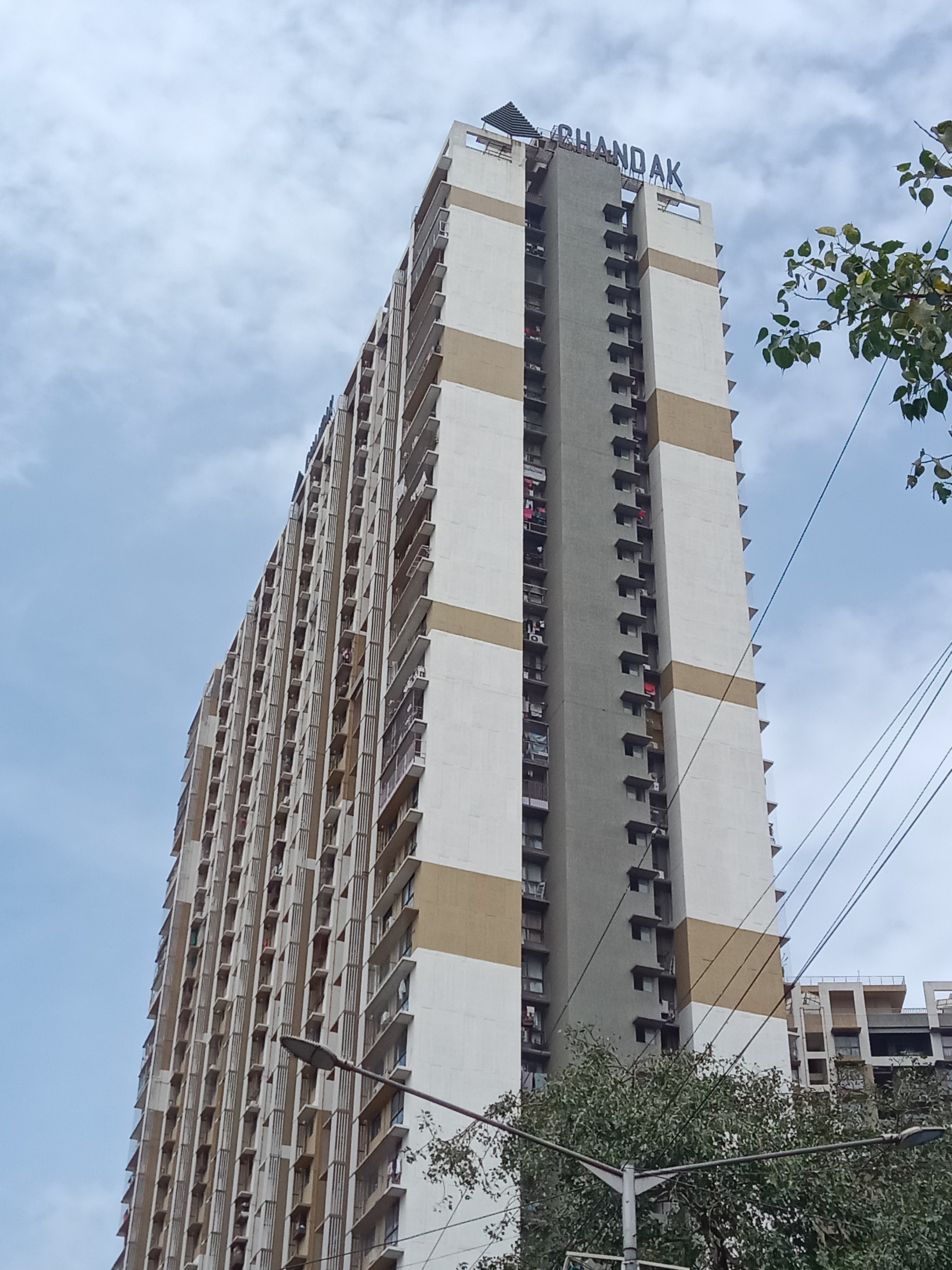 2 BHK Apartment For Rent in Chandak Nishchay