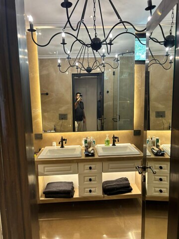 Bathroom in 3 BHK Builder Floor at Safdarjung Enclave – for Sale