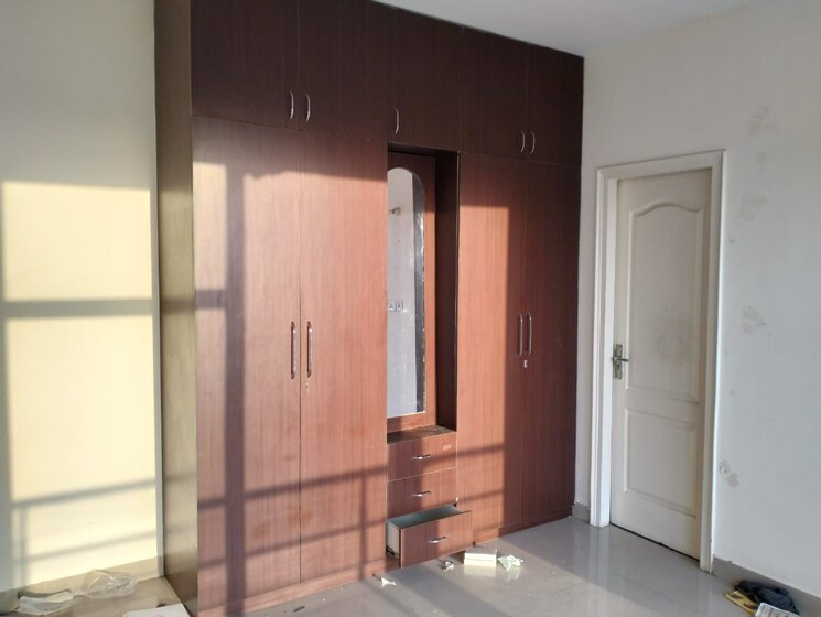 Room, anant-raj-ashok-estate 3 Bedroom 180 Sq.Yd. Apartment In Sector 63a Gurgaon 9173179
