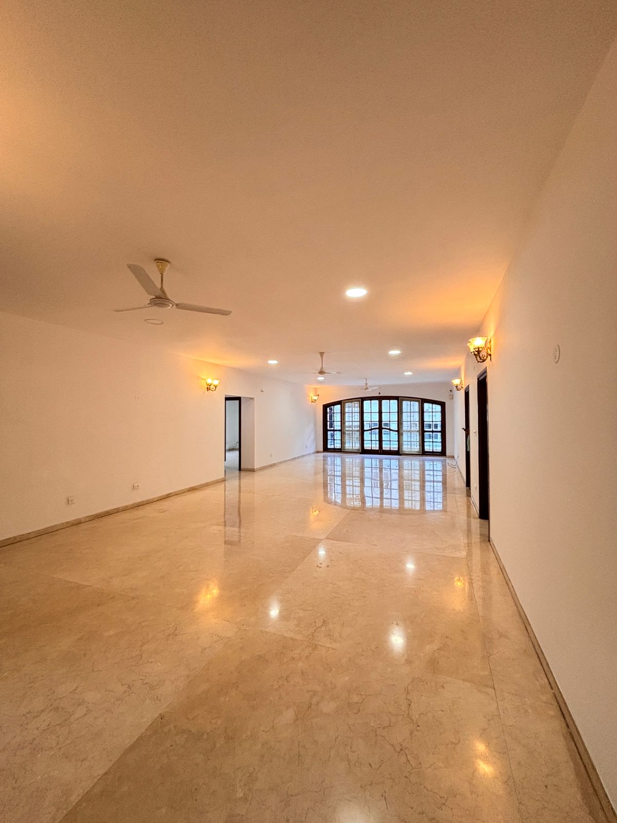 3 BHK + Servant Room Apartment For Rent in Rose Dale
