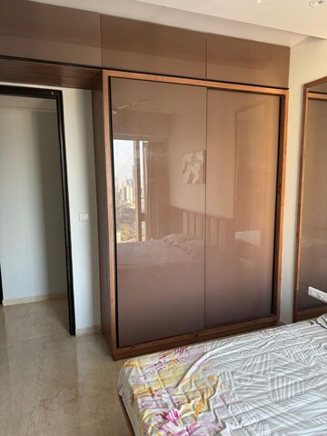 Room in 3 BHK Apartment at Lodha The Park, Worli – for Rent