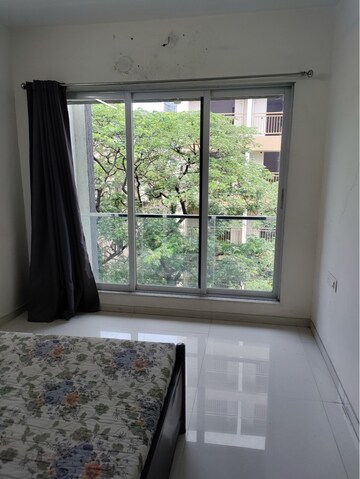 Room in 1 BHK Apartment at Ekdant Anmol Oasis, Naupada – for Sale