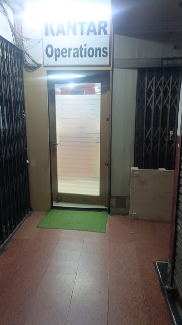 Furnished Amenities in 3 BHK Independent House at Kisan Path – for Sale
