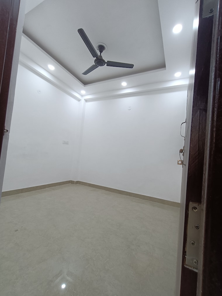 Room, mayur vihar phase 1 2.5 Bedroom 1100 Sq.Ft. Builder Floor In Mayur Vihar Phase 1 Delhi 9173368