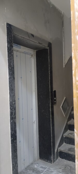 Building Lobby in 3 BHK Builder Floor at Meenakshi Garden – for Sale