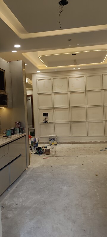 Bathroom in 3 BHK Builder Floor at Meenakshi Garden – for Sale