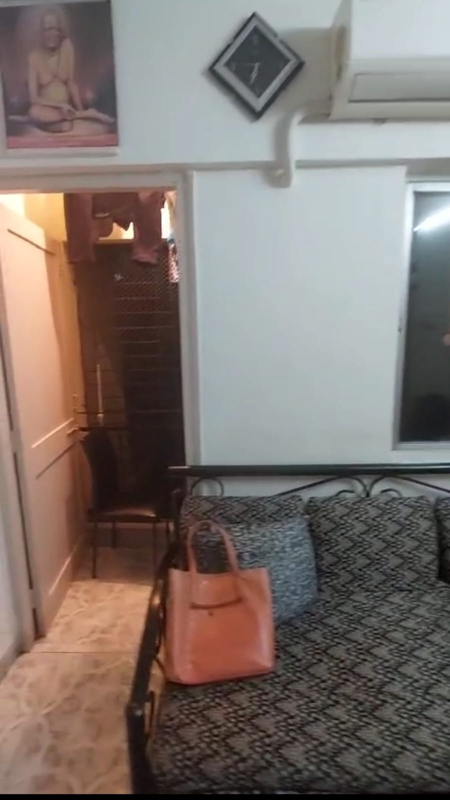 2 BHK Builder Floor For Rent in Andheri West