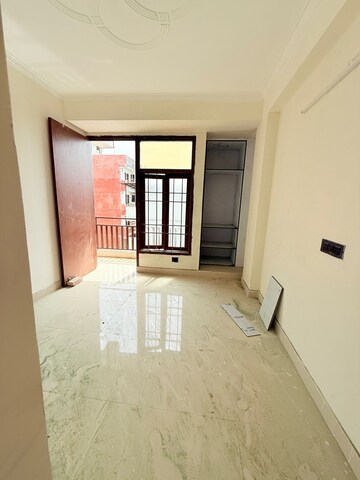 Building Lobby in 1 BHK Independent House at Chattarpur – for Rent