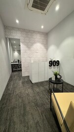 1400 Sq.Ft. Office Space in Akshar Level 23