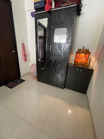 Room in 1 BHK Apartment at Jhamtani Ace Aurum Phase III, Ravet – for Rent