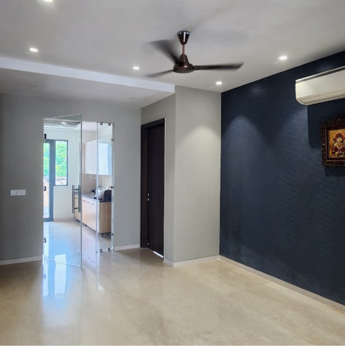 4 BHK + Servant Room Builder Floor For Rent in DLF Atria