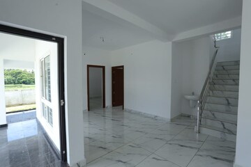 Room in 3 BHK Villa at KannadI-I – for Sale