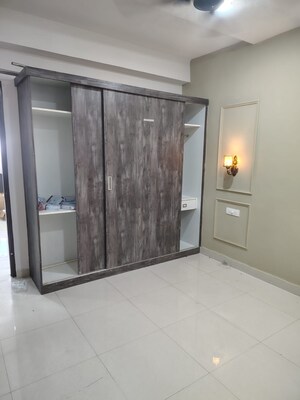 Room in 3 BHK Builder Floor at Pir Machalla – for Sale