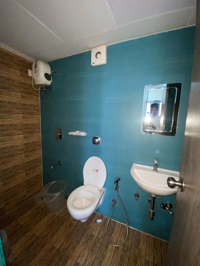 Bathroom, lodha-golden-dream 2 Bedroom 630 Sq.Ft. Apartment In Dombivli East Thane 9173626